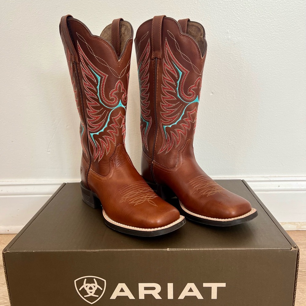 Ariat Women’s Rockdale Western Boots with Red and Blue Embroidery